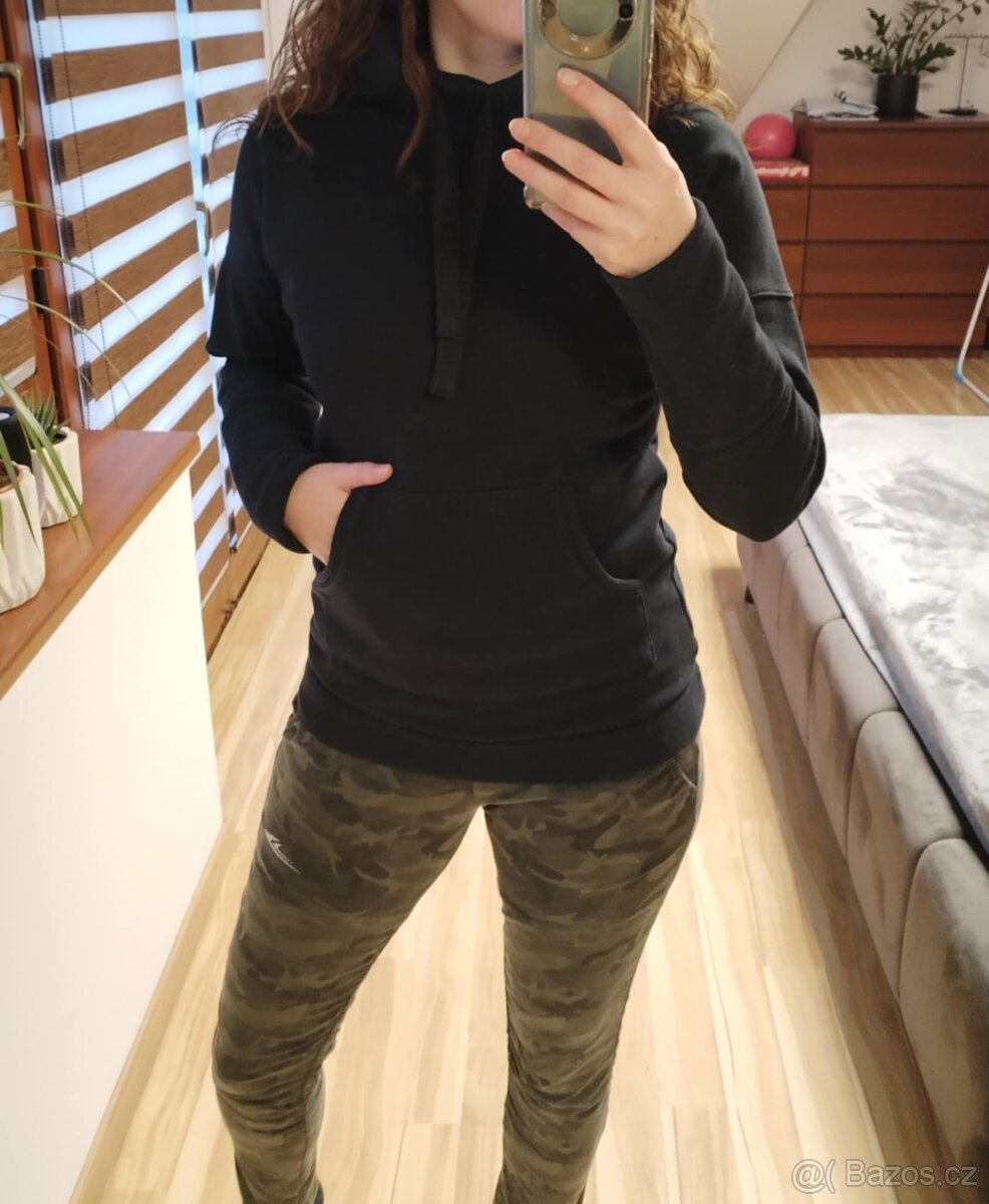 Dámská černá bavlněná mikina Buga vel. S