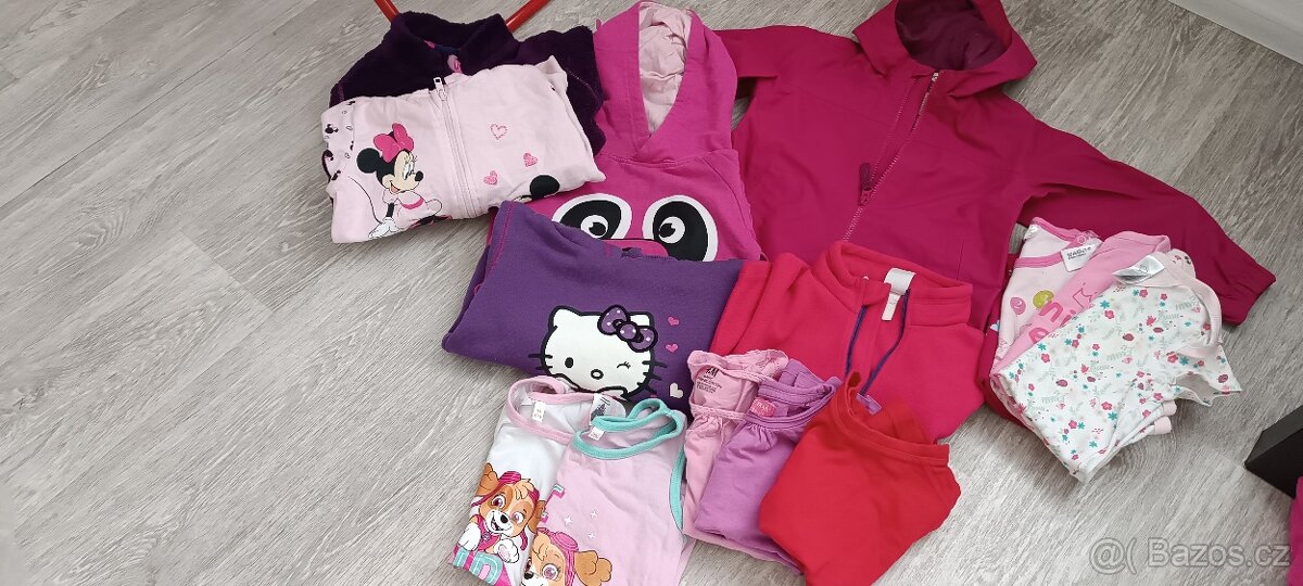 Oblečení holka 98