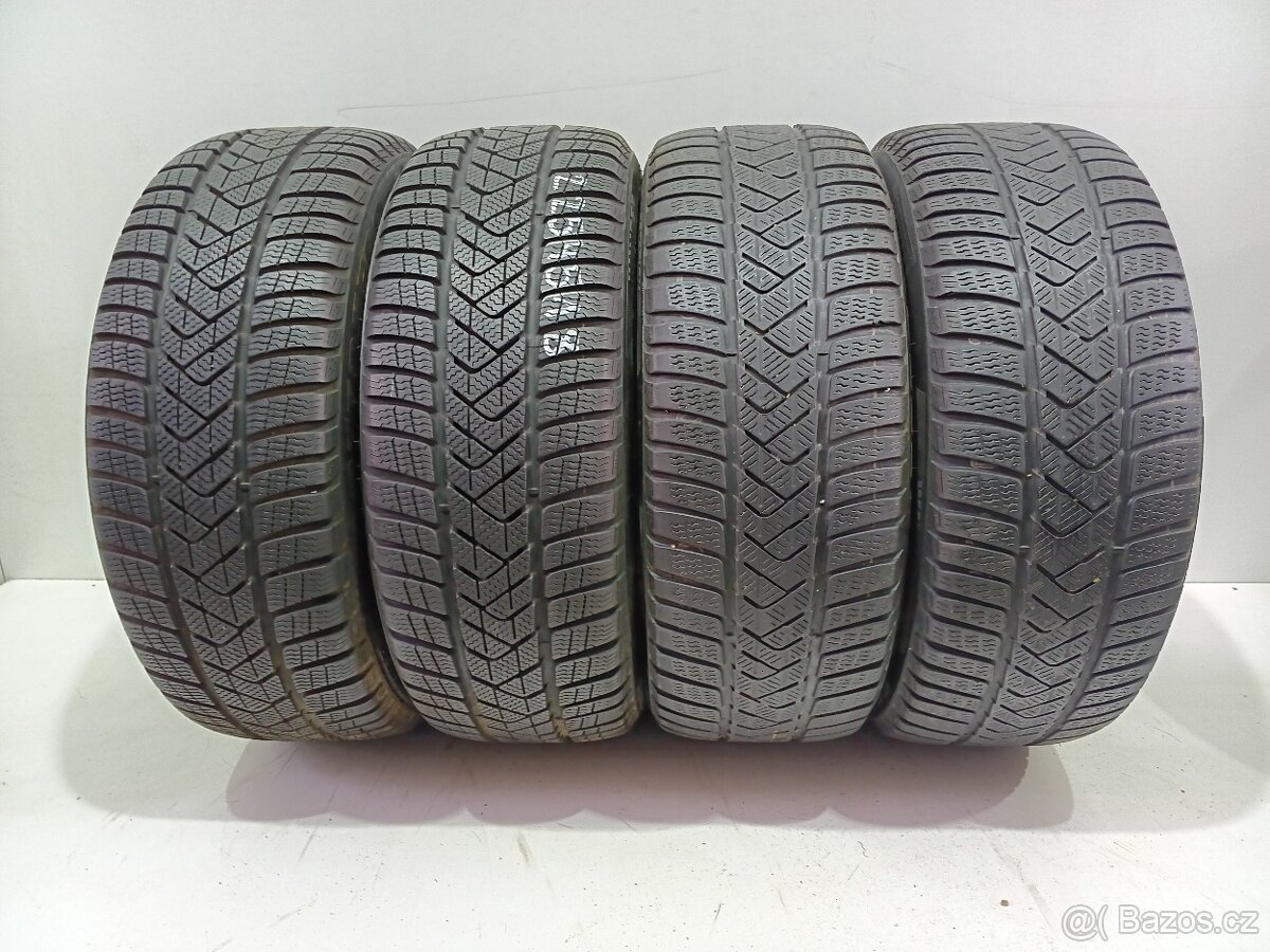 Zimní pneu 225/45/18 Pirelli