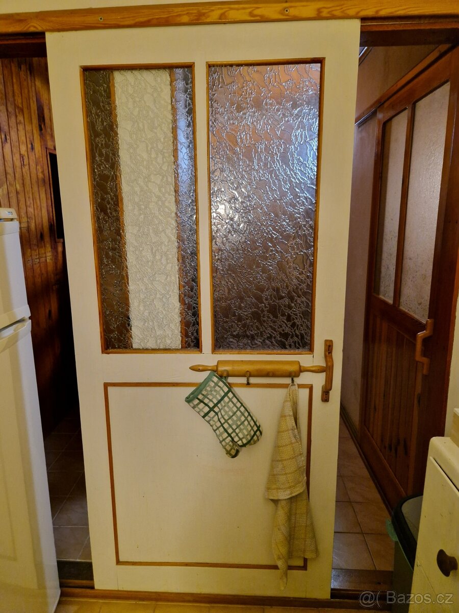 šoupací dveře dřevěné