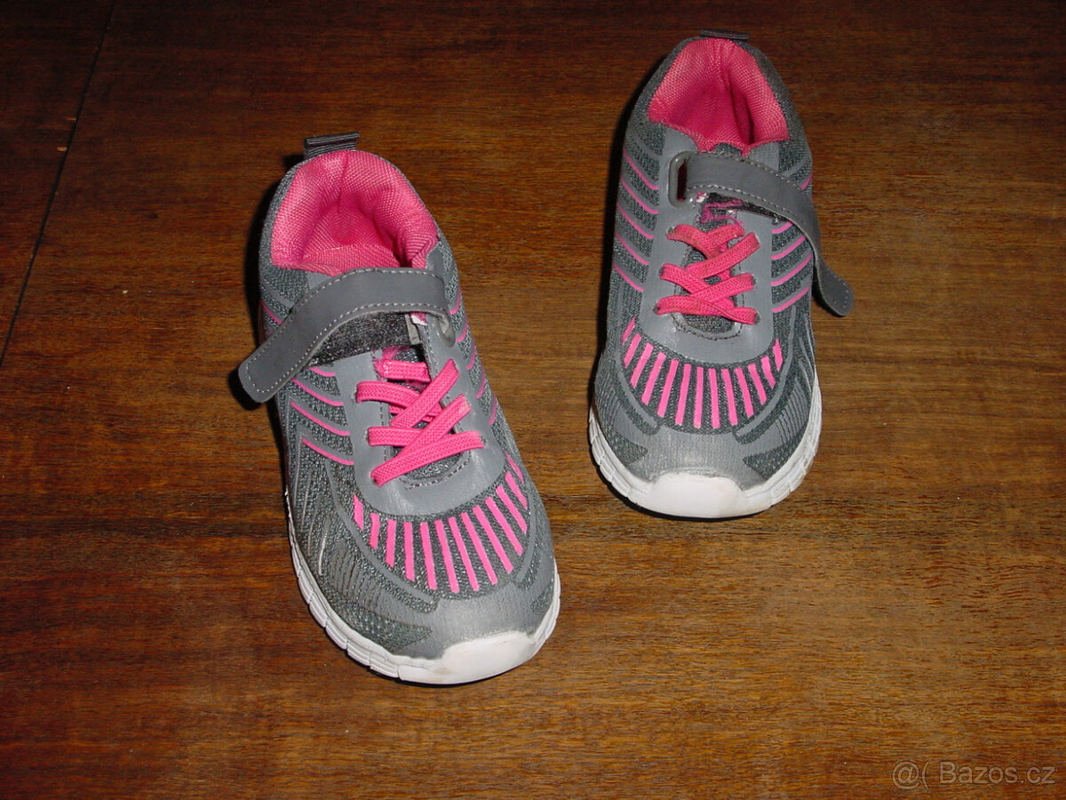 Letní dívčí boty