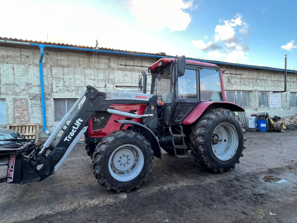 Traktor Belarus 952.5, 70kW/95HP s čelním nakladačem