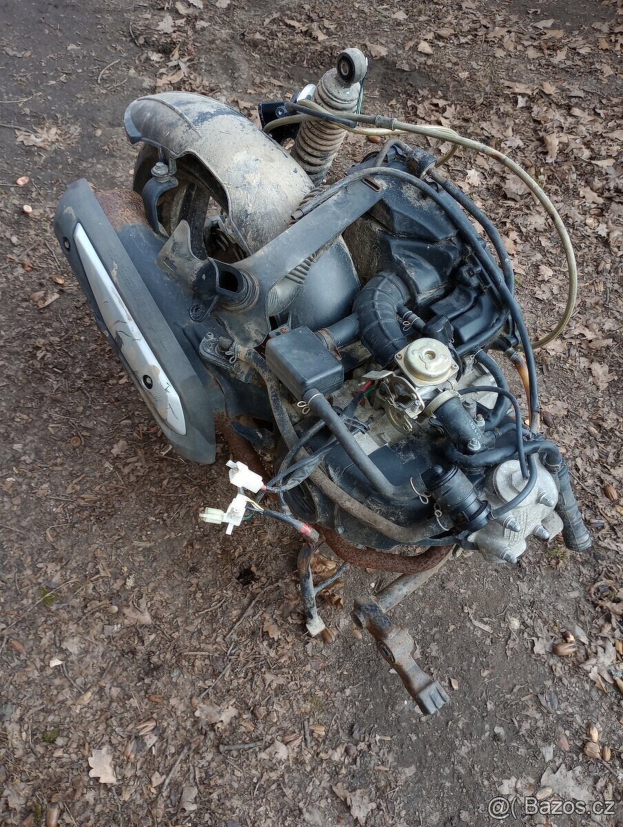 SYM MOTOR 50