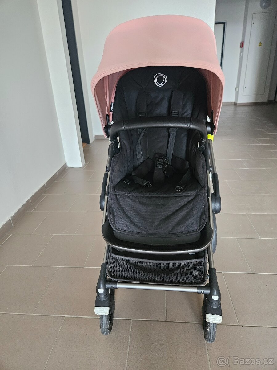 Kočárek Bugaboo Fox3