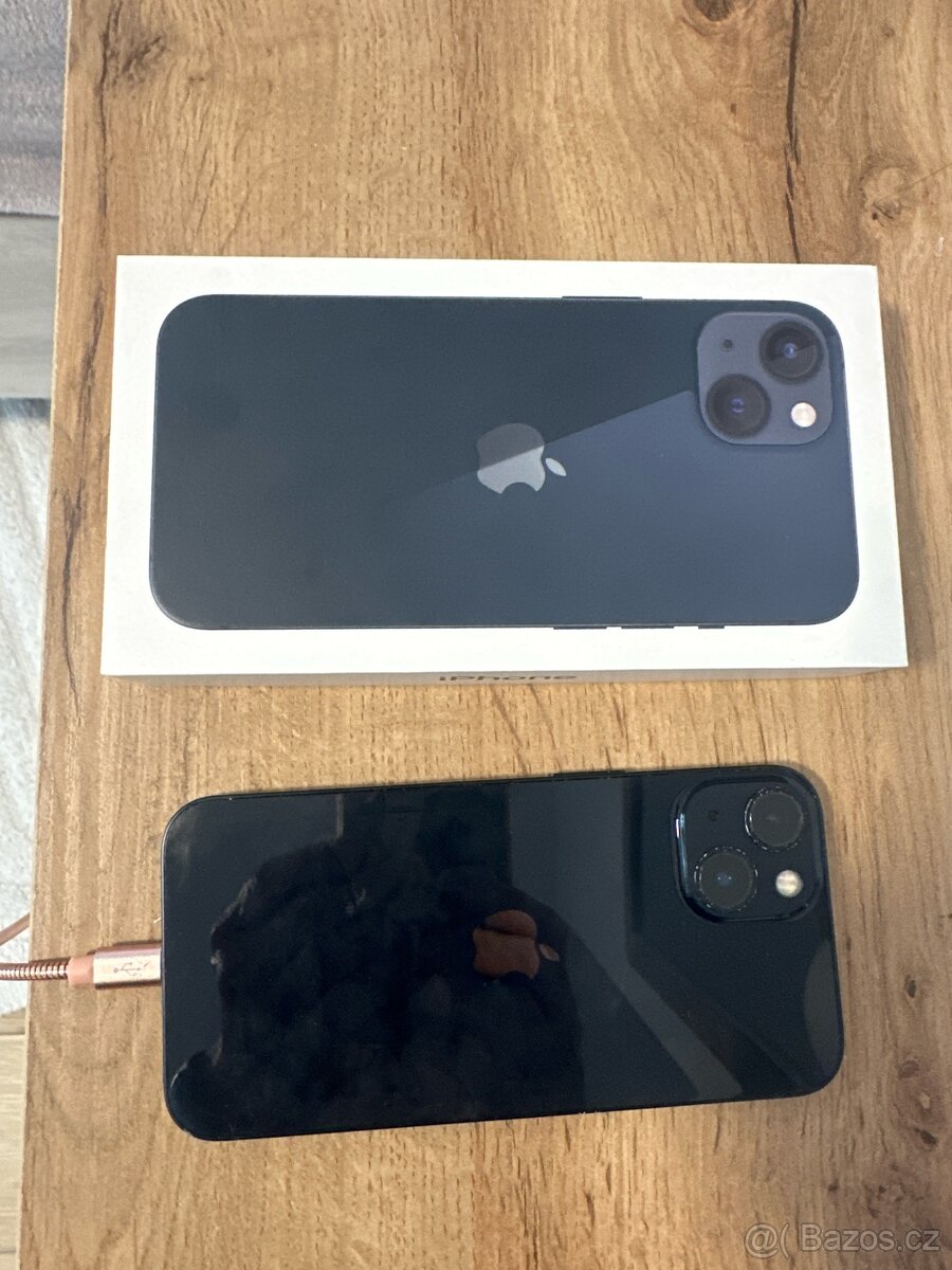 Prodám IPhone 13 128gb. Midnight