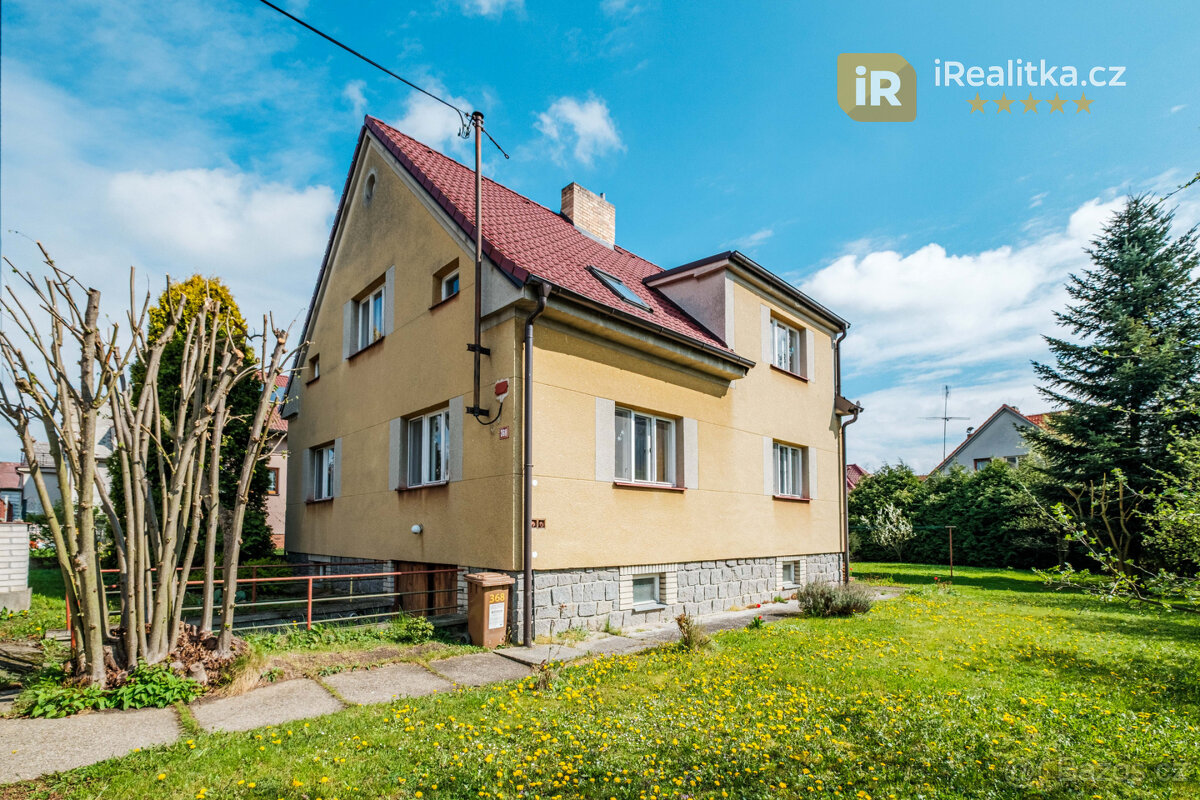 Prodej velkého domu s garáží a zahradou, 850 m2 - Tábor