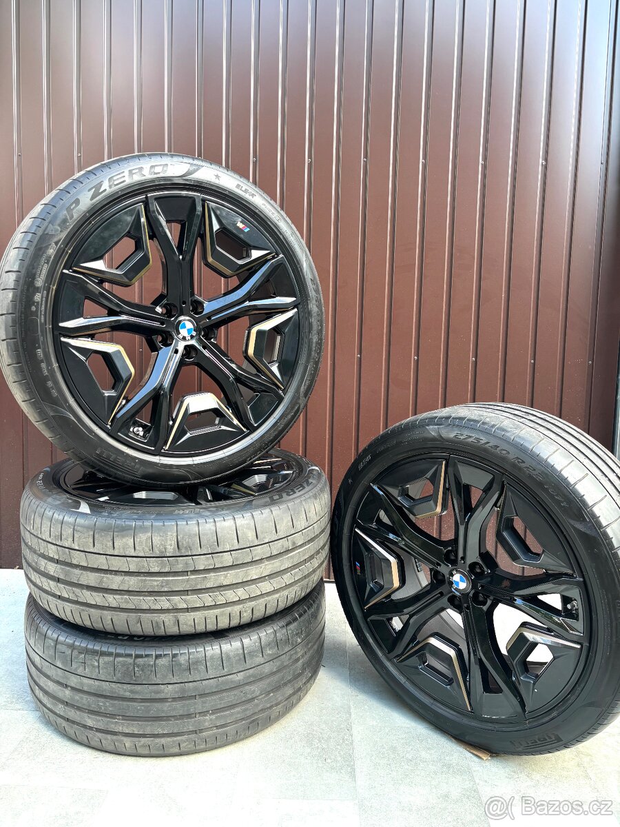 BMW R22 IX orig. 22" alu disky s Letní Pirelli