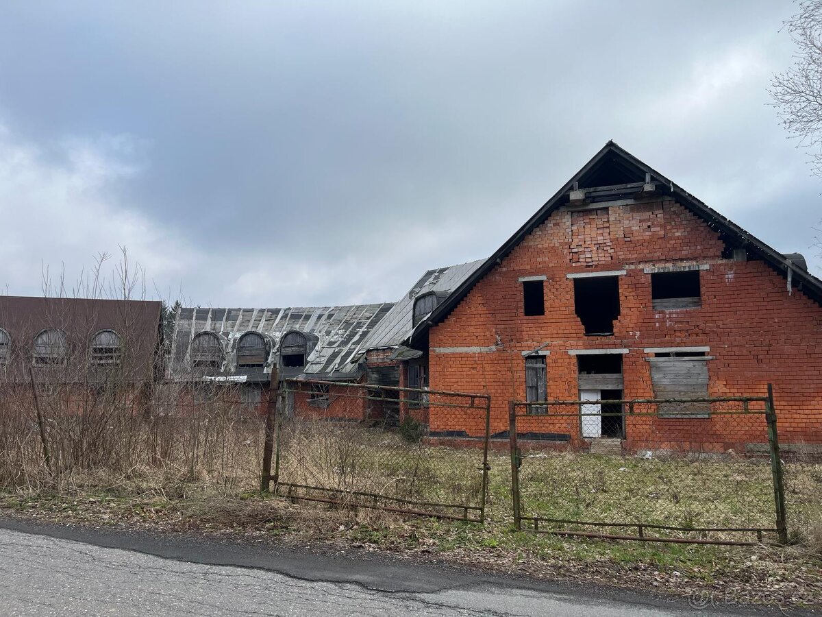 Prodej stavebního pozemku  11 515 m2