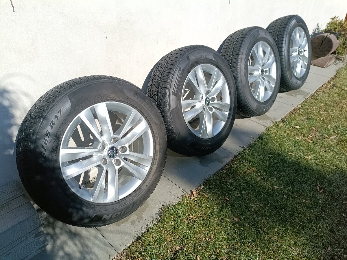 Zimní sada ŠKODA model MYTIKAS 215/65/17
