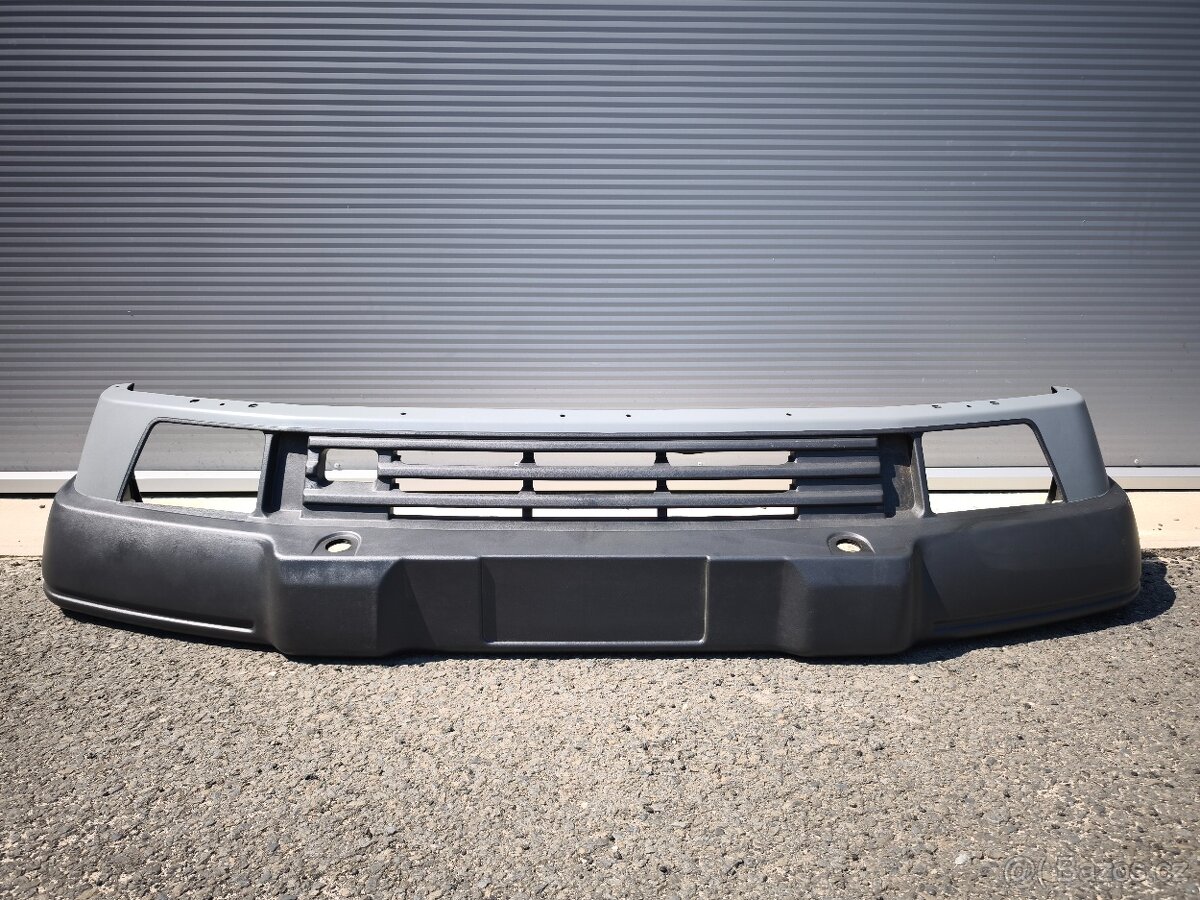 Přední nárazník na Range Rover Vogue 1994 - 2001