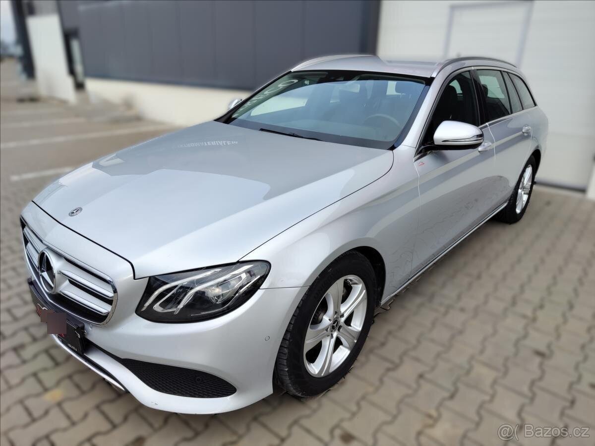 Mercedes-Benz Třídy E 2,0 220d E 220 Avantgarde (2017)