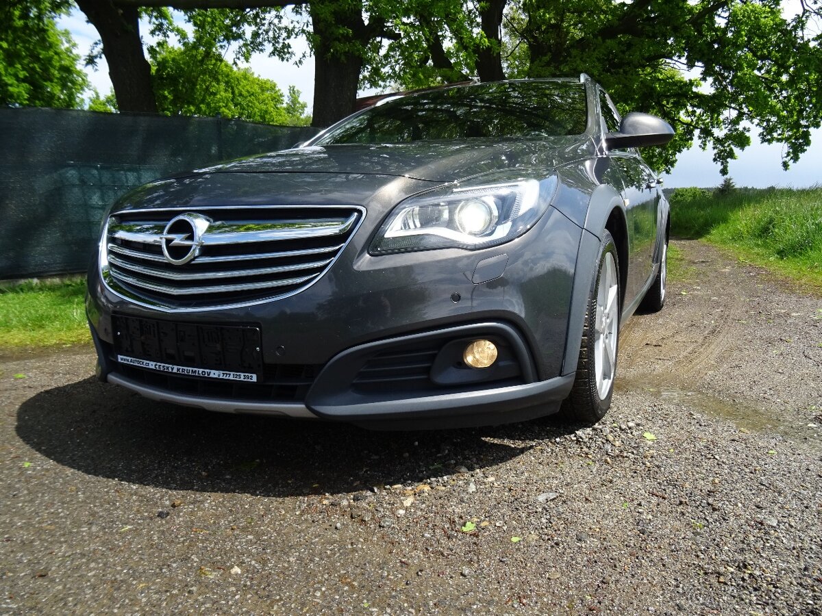 Opel Insignia SPORTS TOURER 2.0 CDTi 4x4 automat,pěkná výb.