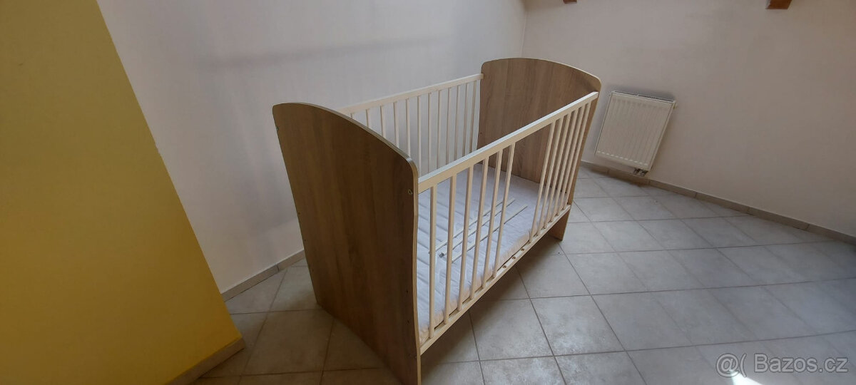Dětská postýlka