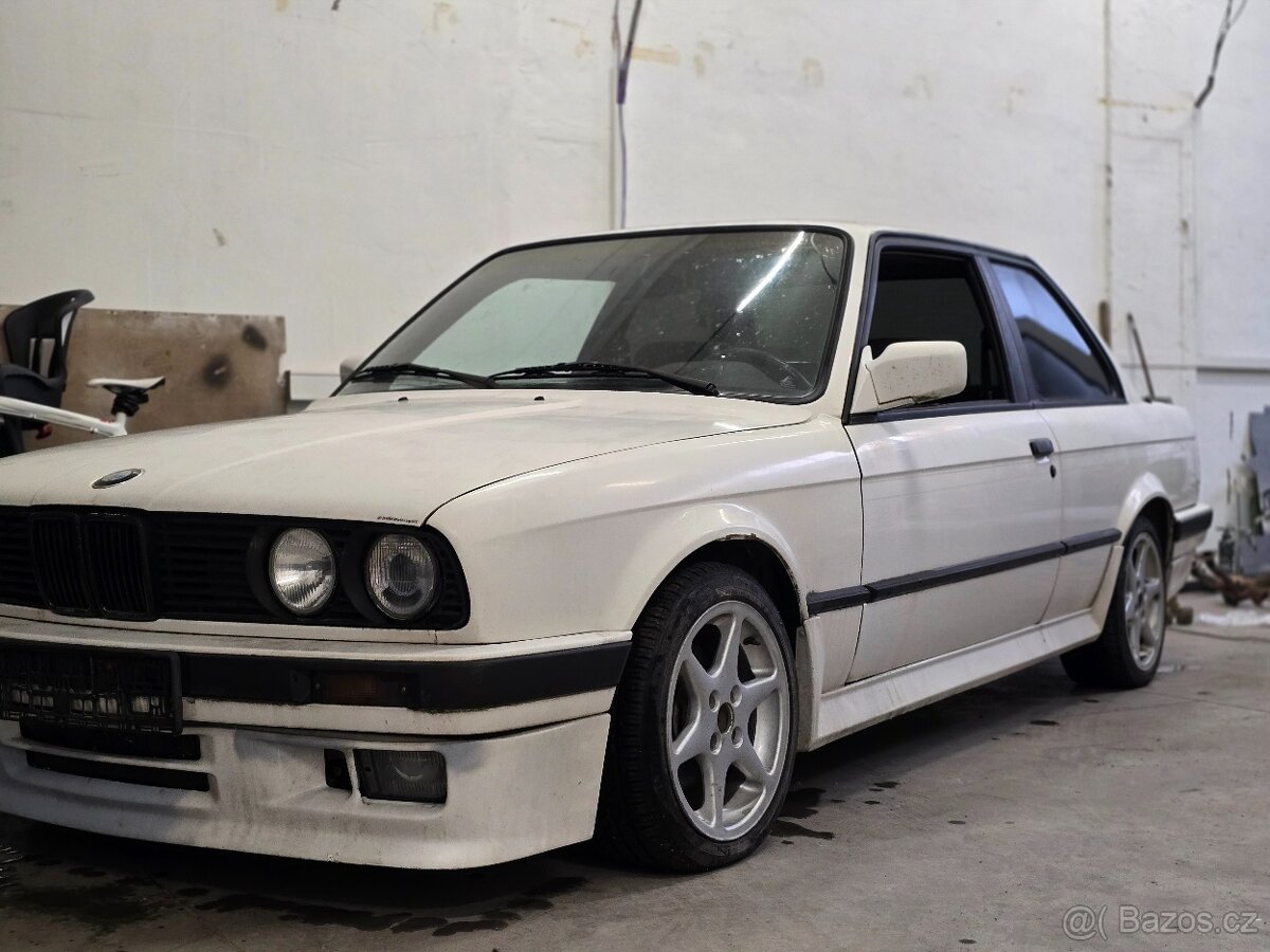 Bmw e30 coupe