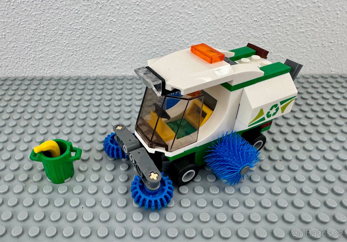 LEGO City 60249 - Čistící vůz