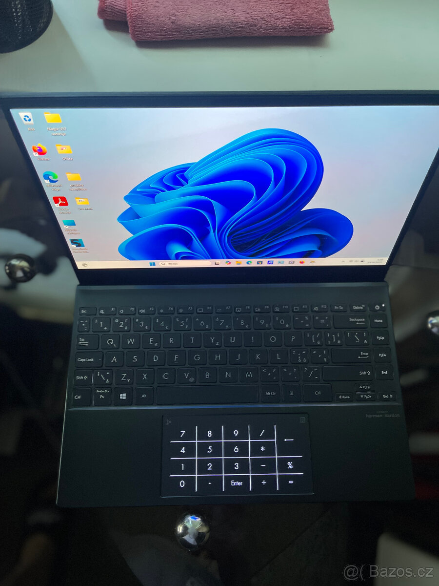 Asus Zenbook 13 OLED (UX325E)+přenosný monitor 15,6 Asus Zen