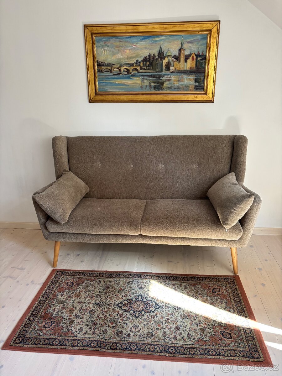 Prodám sedačku, rozměry 170x80 cm, bez známek použití