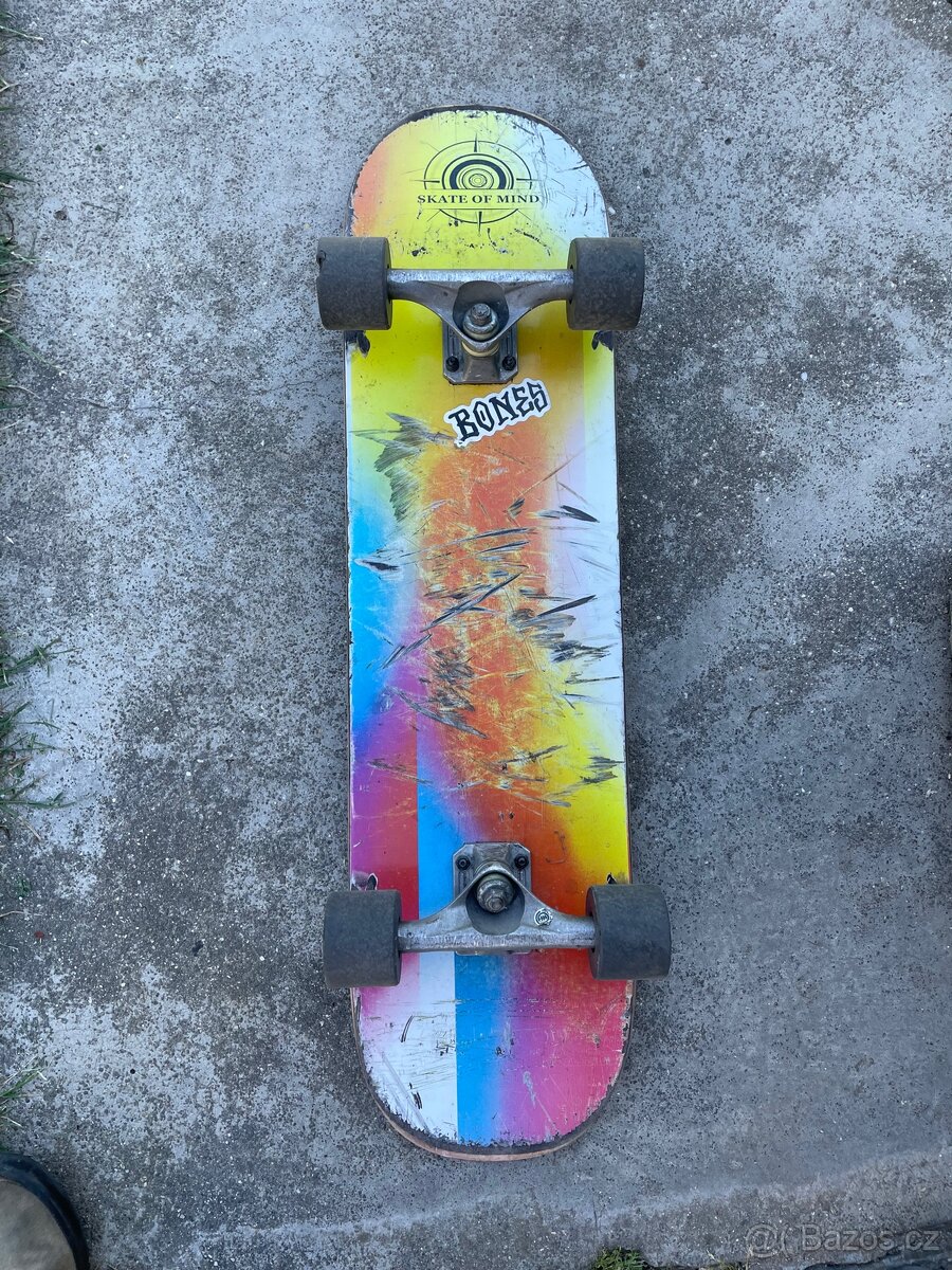 Skateboard skate of mind