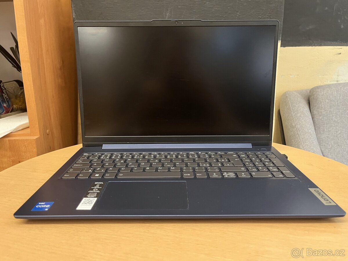 Lenovo IdeaPad Slim 3 – i5 / 16 GB RAM / 512 GB SSD