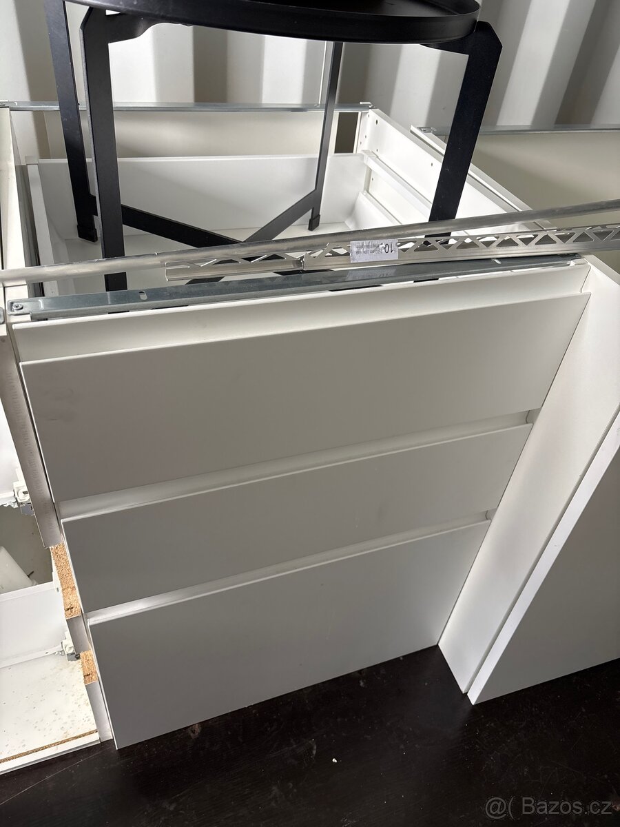 Ikea METOD šuplíky 60x60x80 bíla Voxtorp