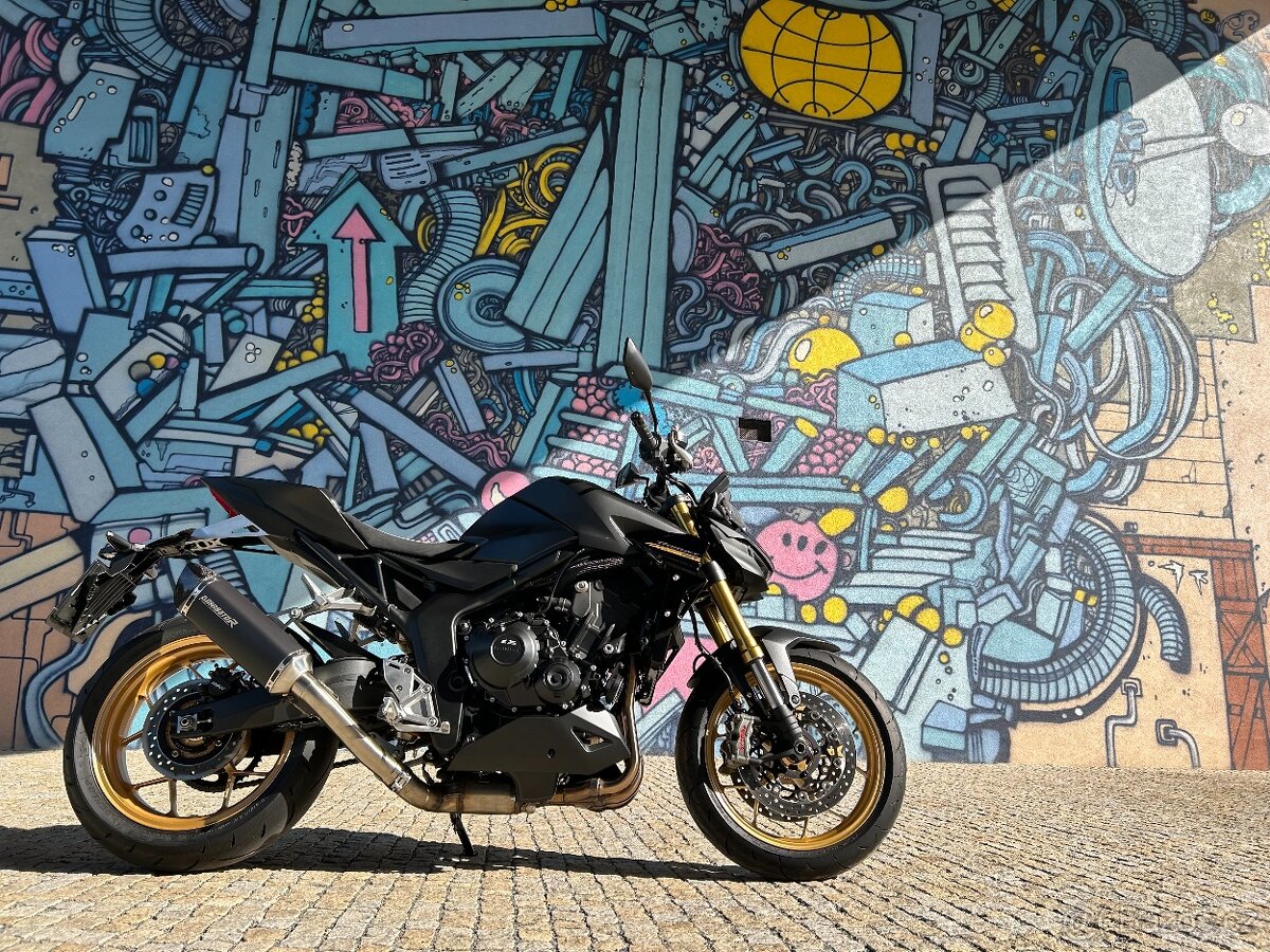 Honda CB1000 Hornet SP, Sport sada a Alcantara, na 9/´25