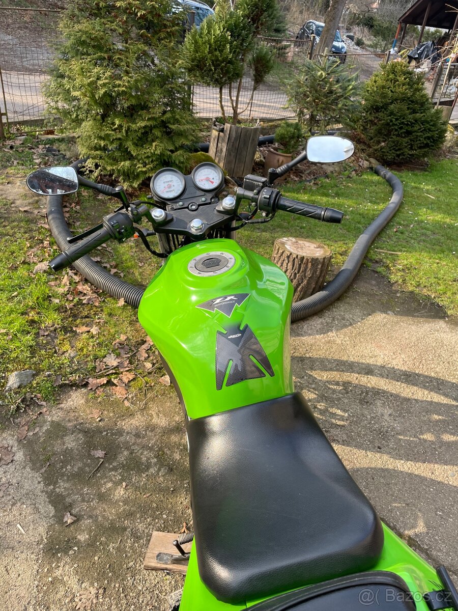 Daelim roadwin 125