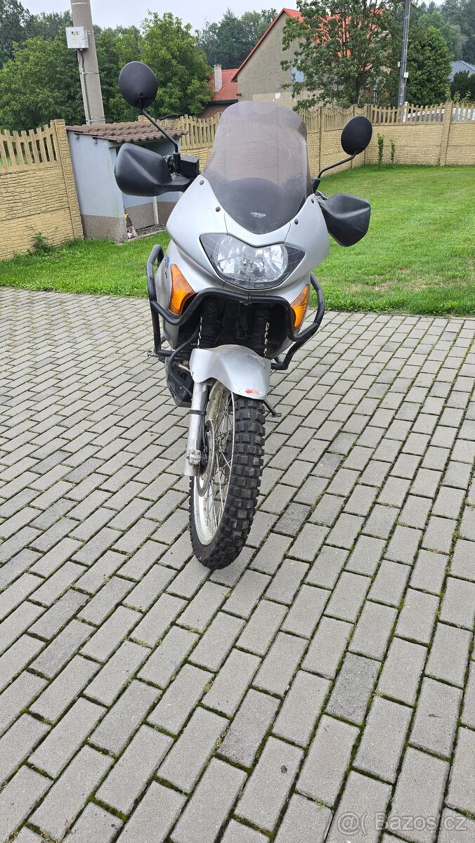 Prodám motorku Honda transalp r.v. 2014