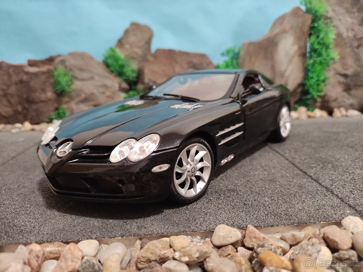 Prodám model 1:18 Mercedes McLaren SLR