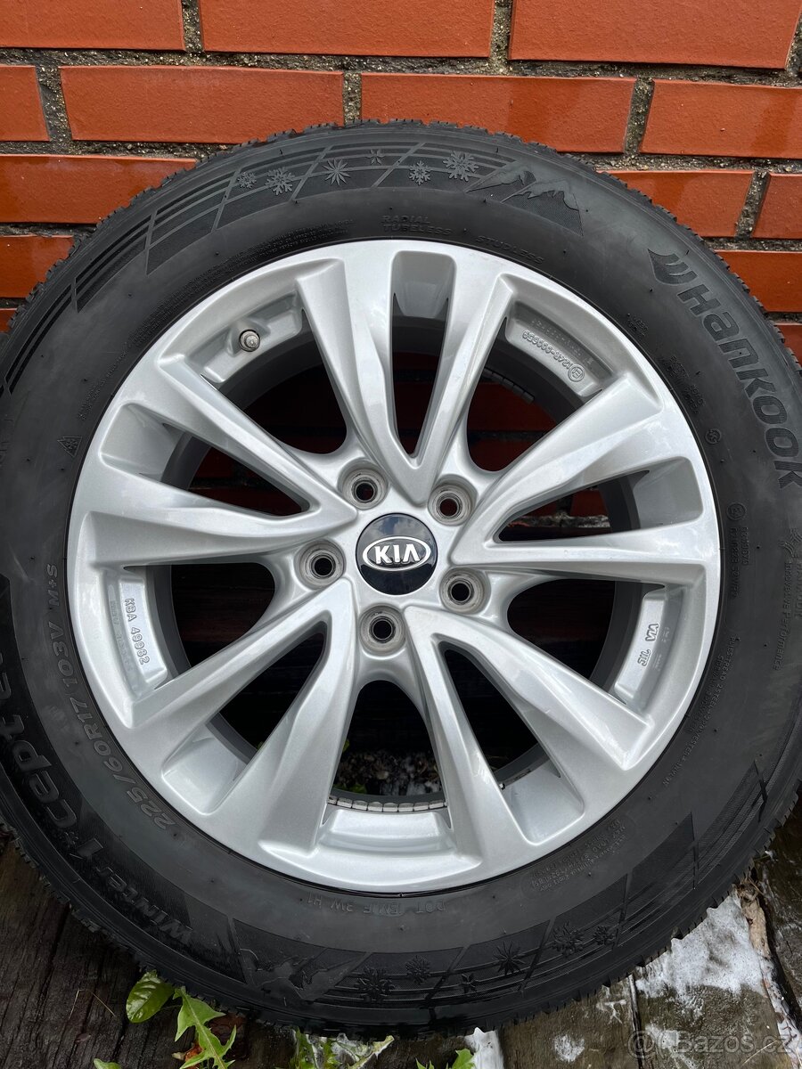 Alu disky 5x114,3 17 se zimními pneu 225/60/17