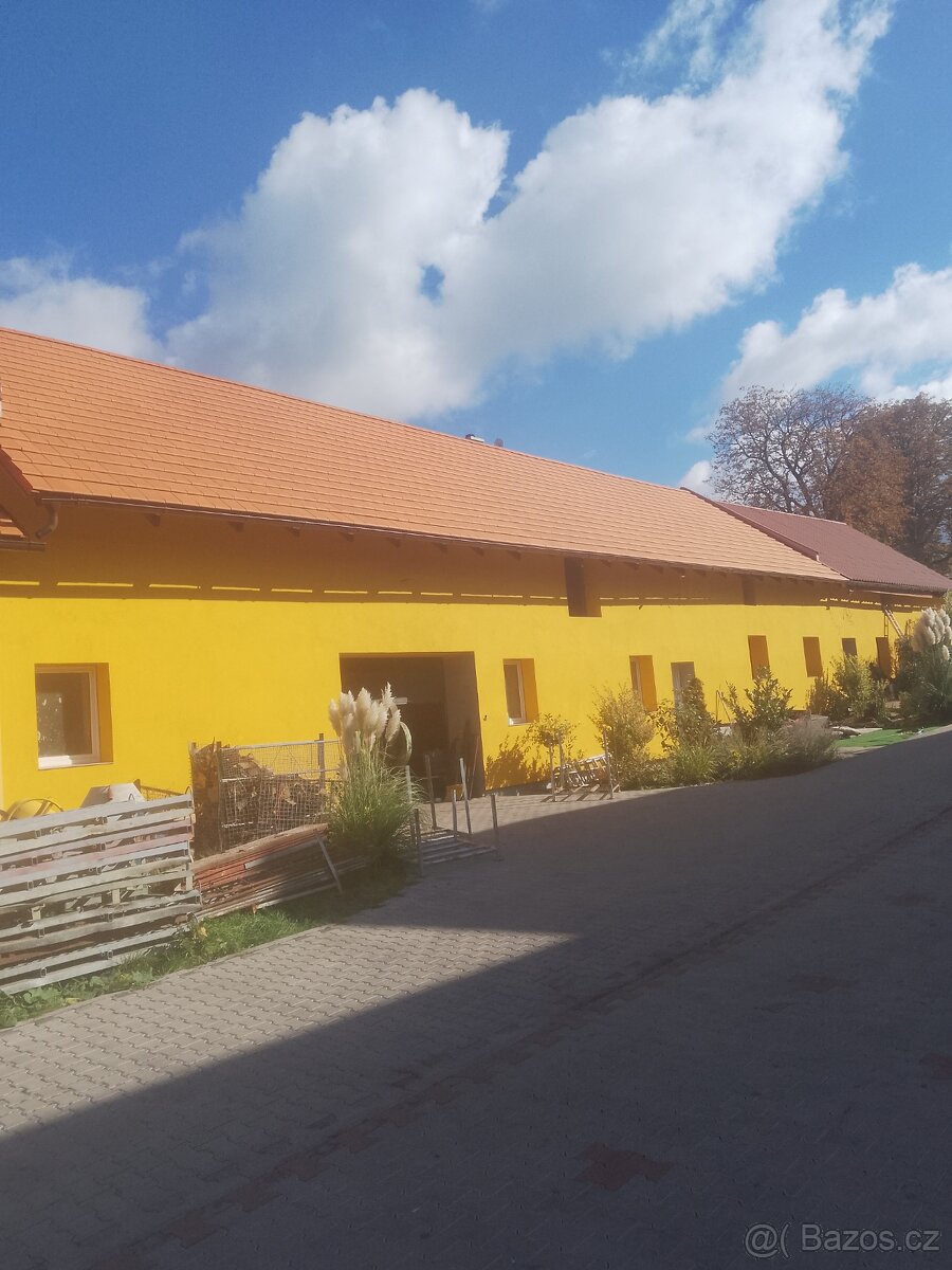 Prodám novou střešní pálenou krytinu cca 700m2.
