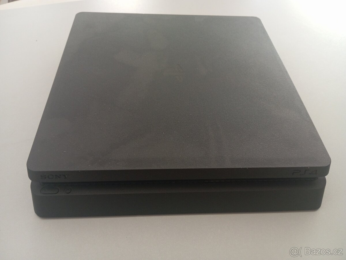 PS 4 slim