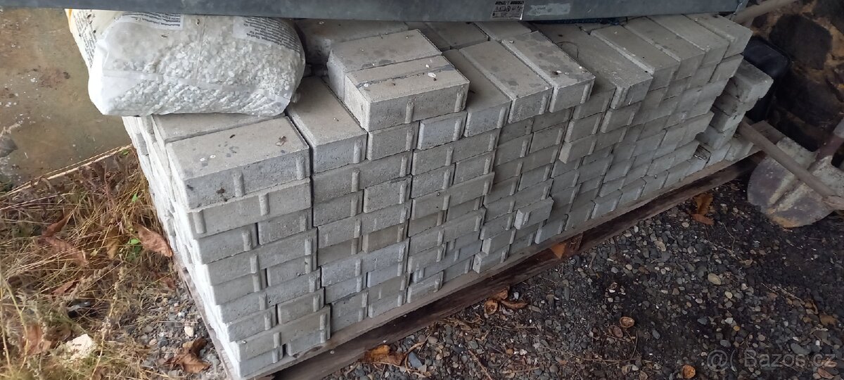 Dlažební betonové kostky