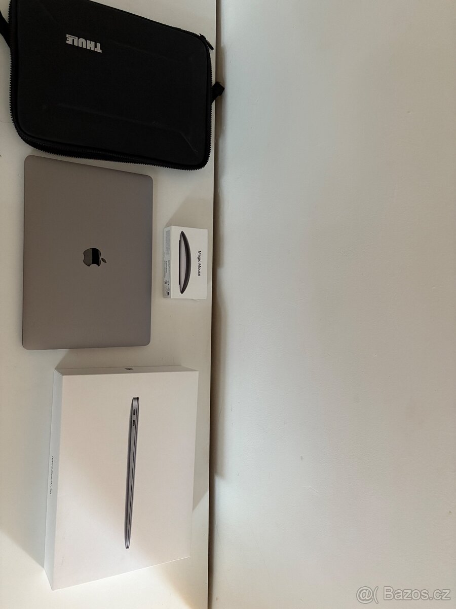 Notebook Apple MacBook Air 13" M1 256 GB +magic mouse a thu