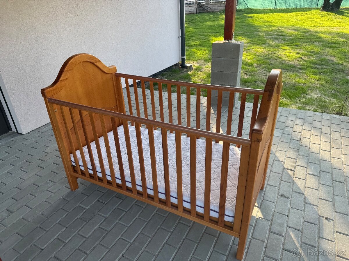 Postýlka + matrace Träumeland 140x70 cm