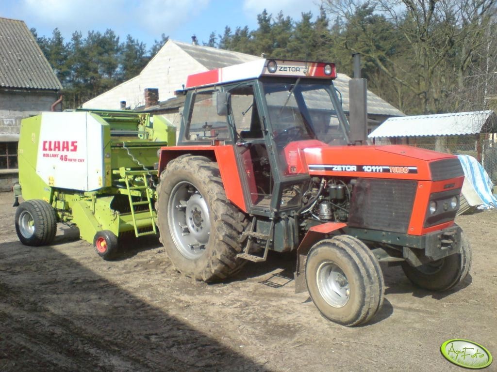 Zetor 8011 811 nepoužitelný zbytek traktoru a platné doklady
