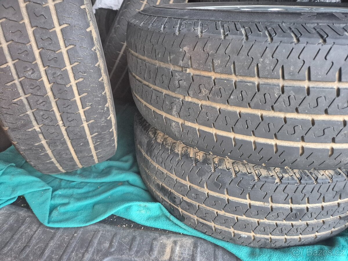 205/65 r15 C