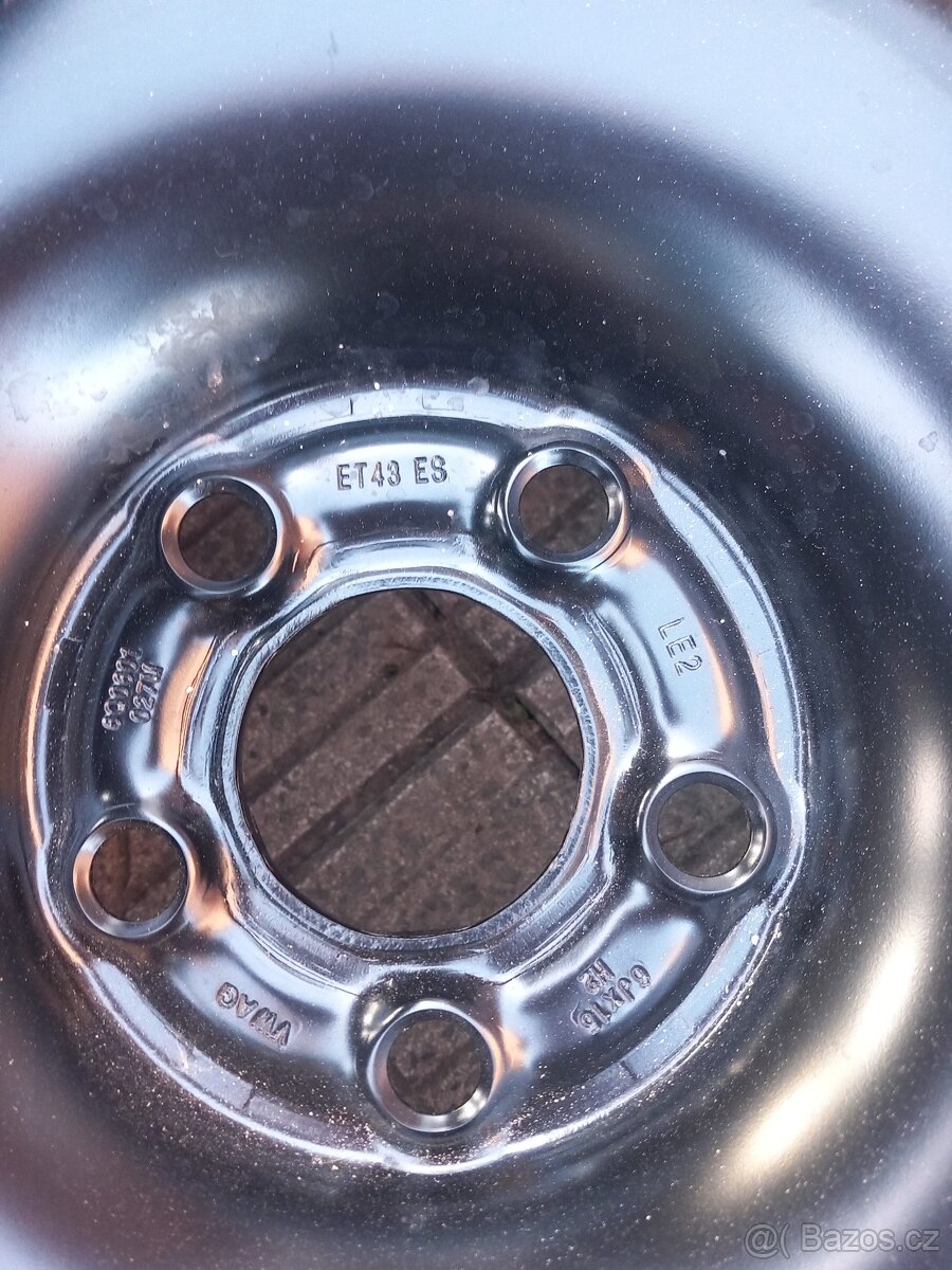 Škoda Fabia 2 disky Nové R15 Originál