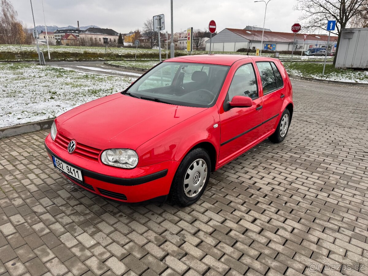 VW Golf 4 1,4i 55kW, NOVÁ STK