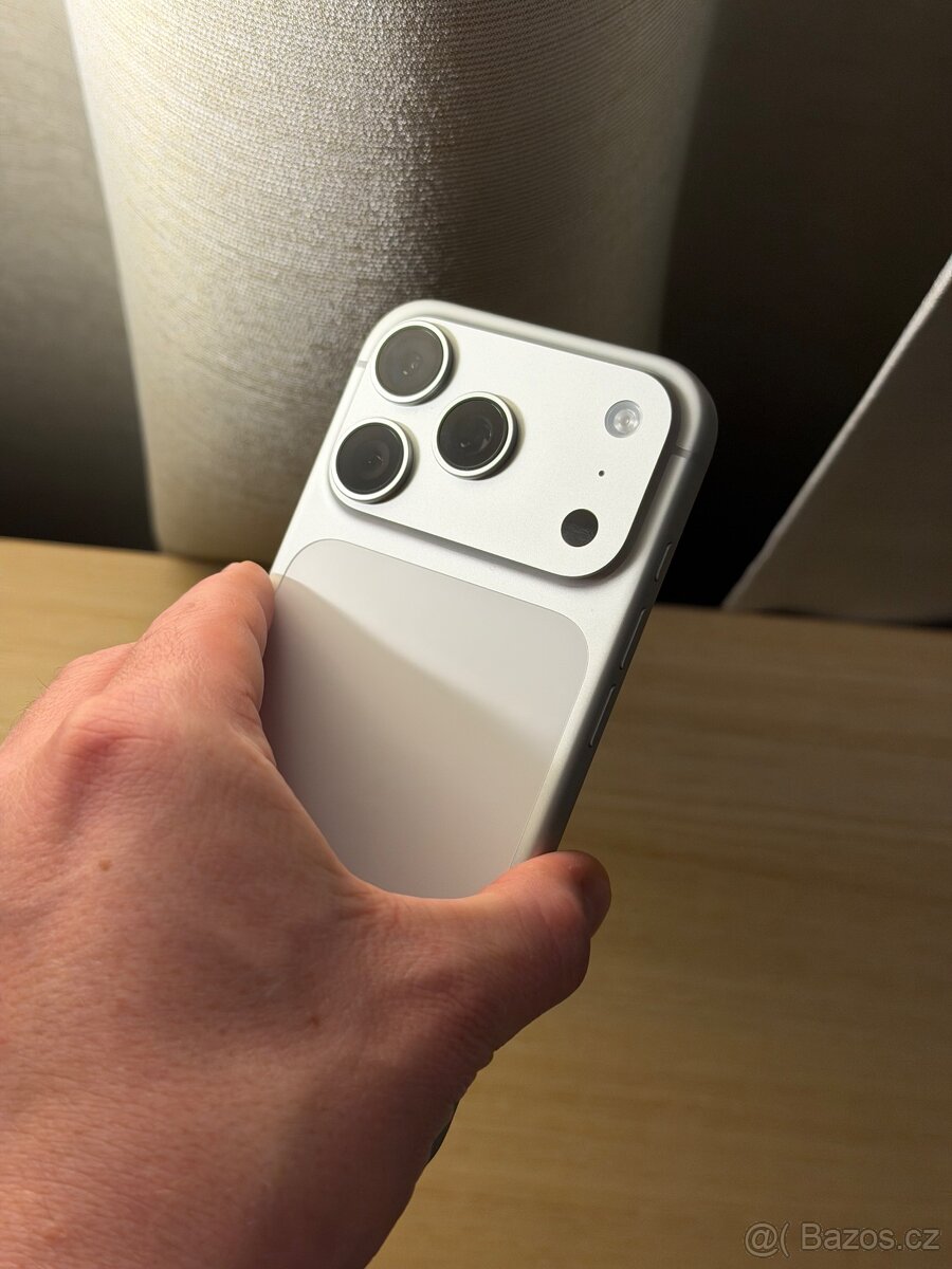 iPhone 17 Pro 256 GB v záruce