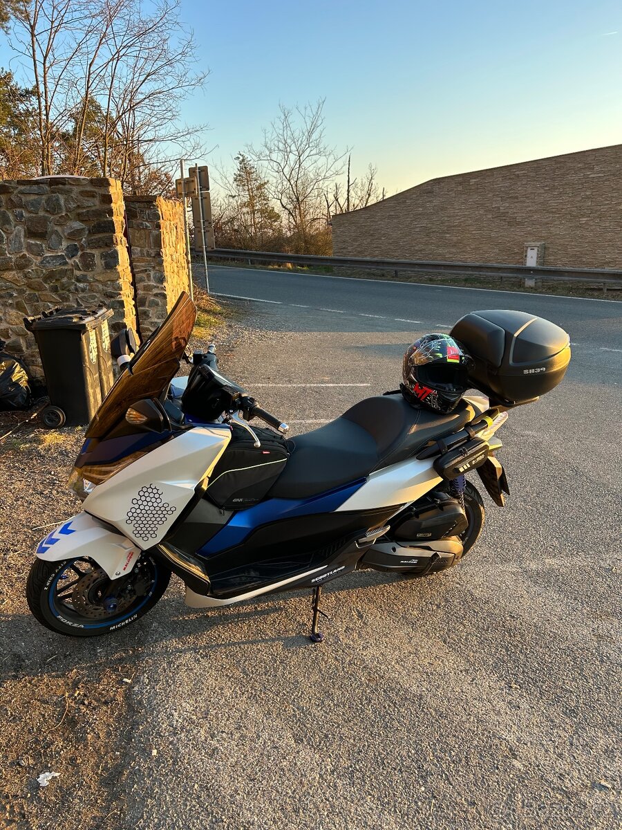 Prodám Honda Forza 125