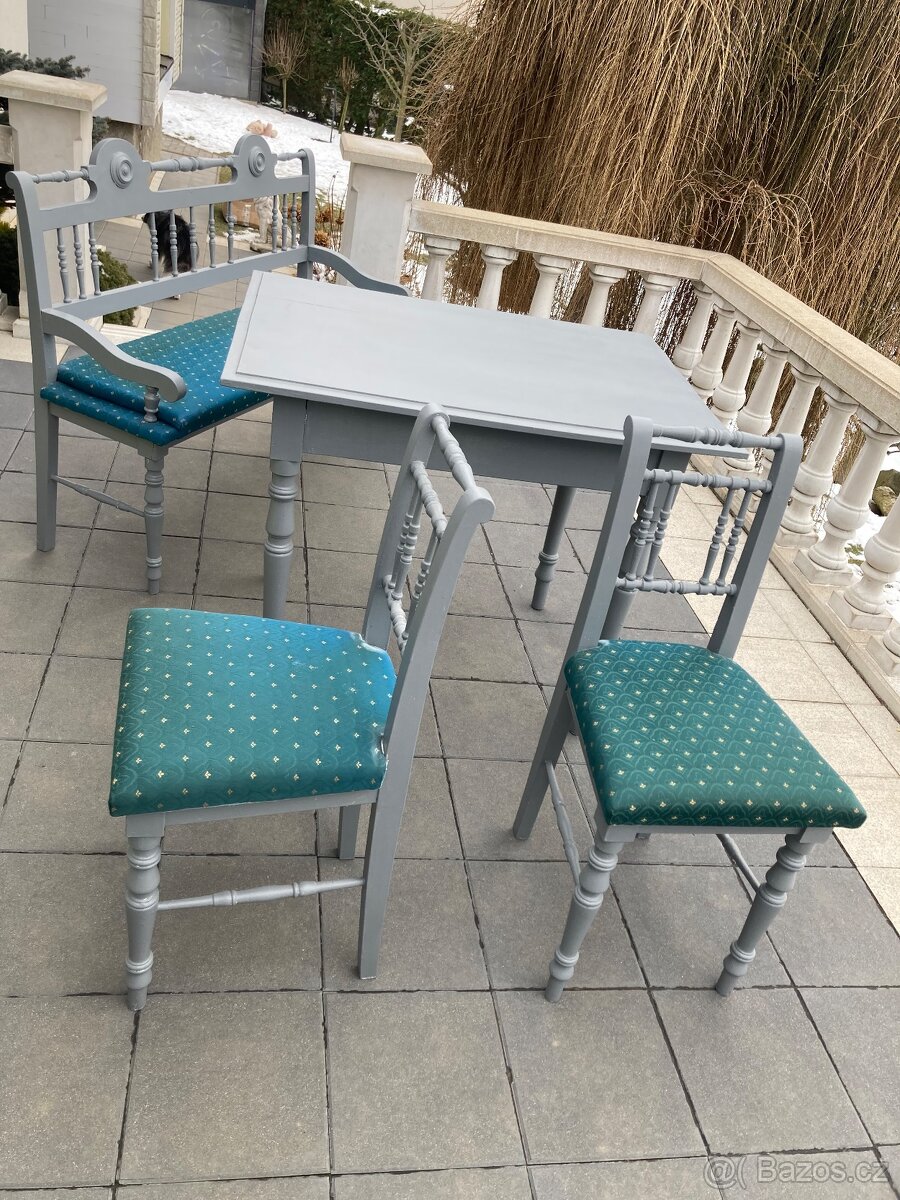 Starožitný nábytek