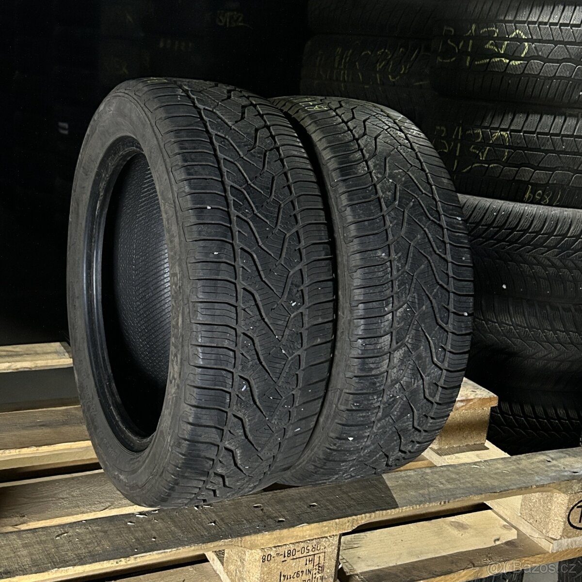 Zimní pneu 195/50 R15 82H Barum Celoroční 6mm
