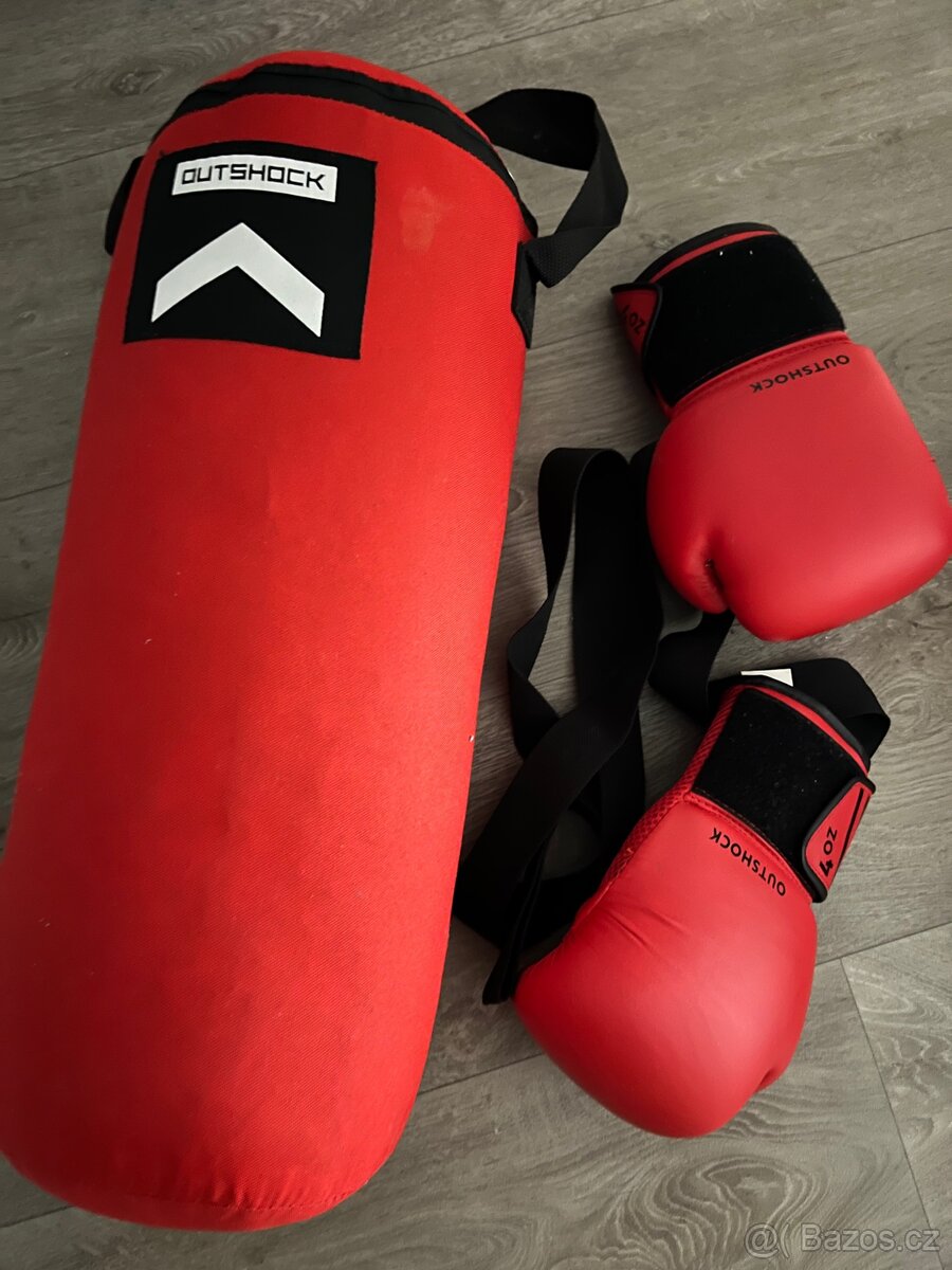 Boxovací pytel Outshock z Decathlonu