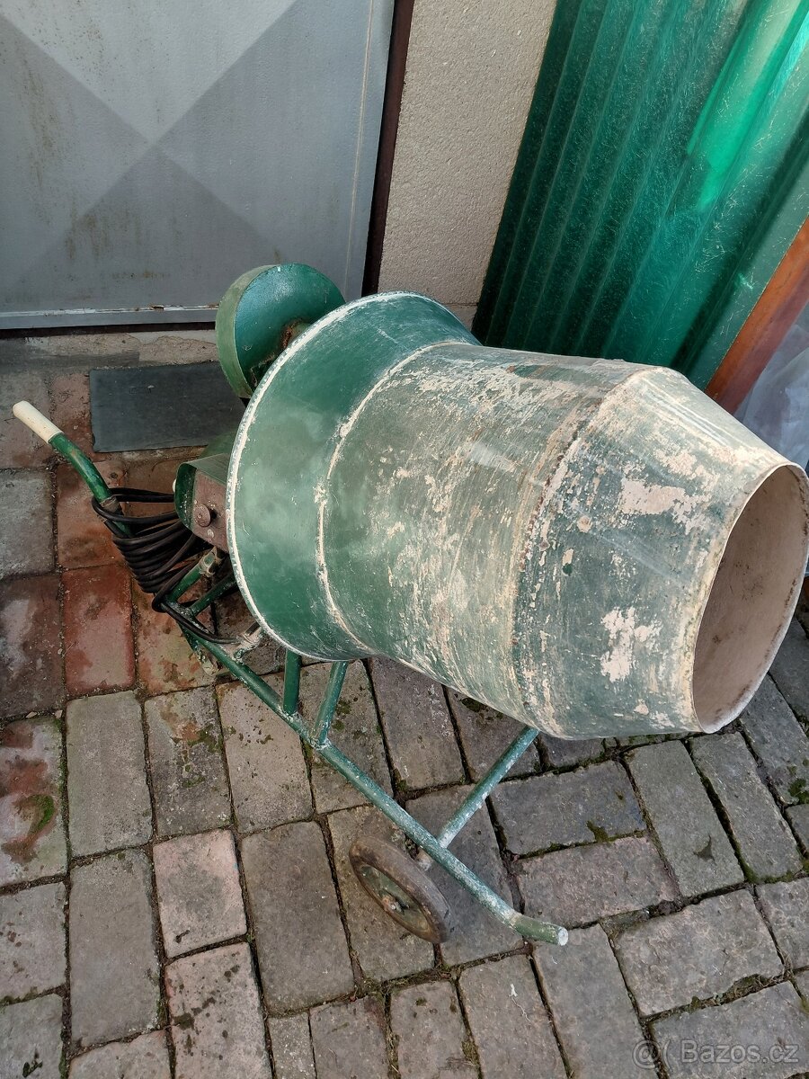 Stavební míchačka