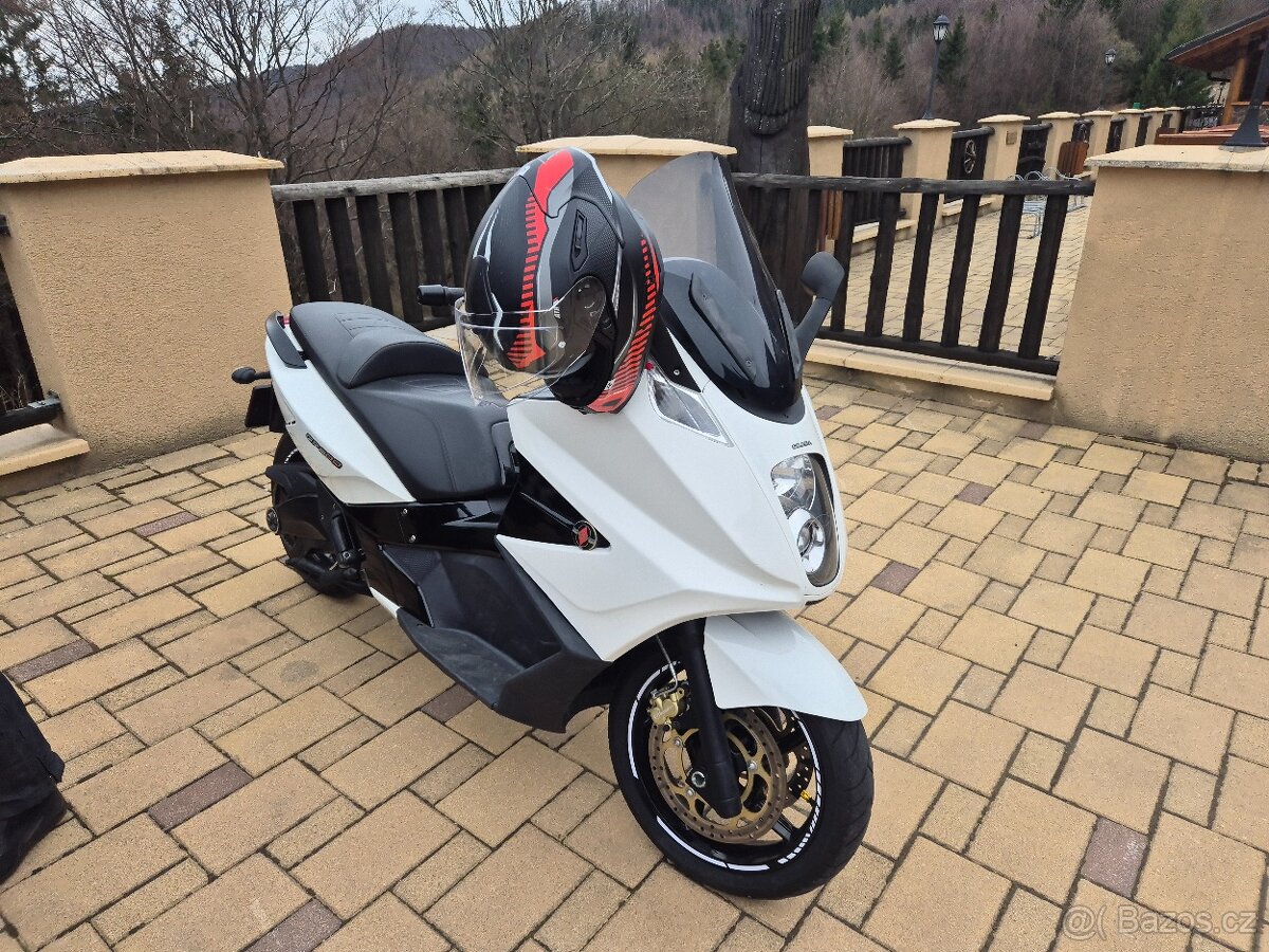 Prodam gilera gp800