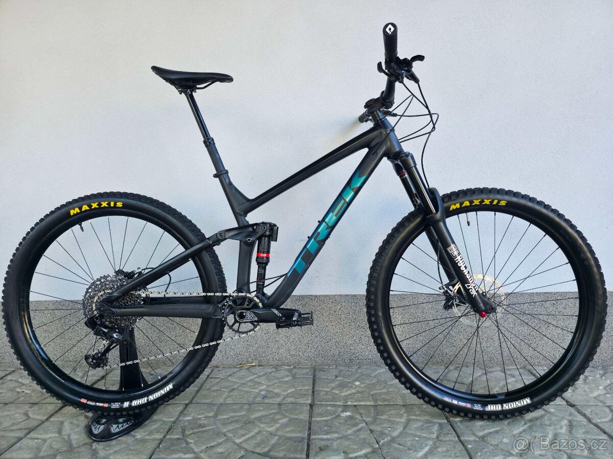 Horské kolo Trek Slash 8 2020 29″