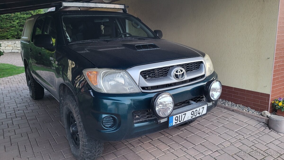 Prodám Toyotu Hilux 2.4 D4-D