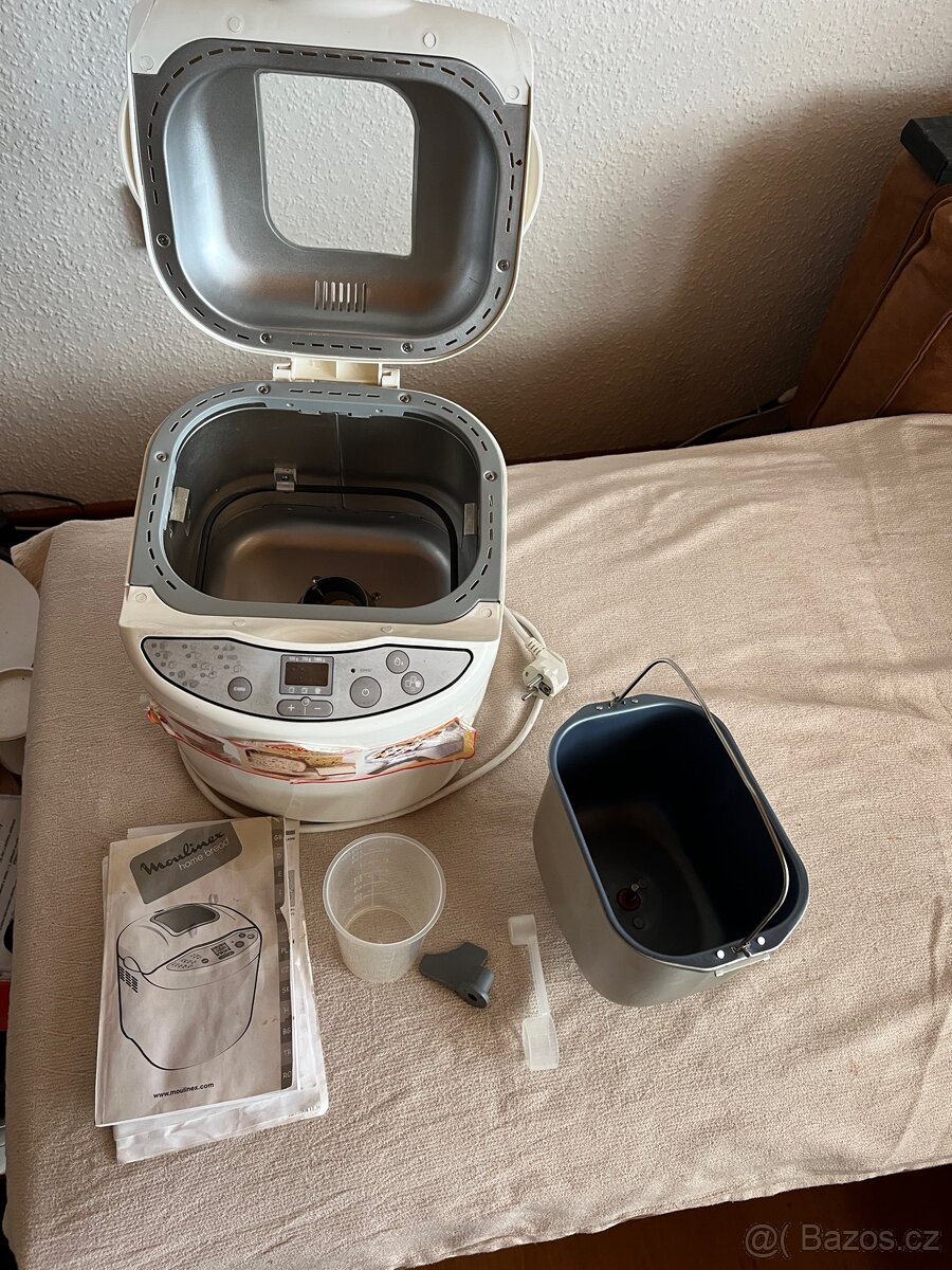 Domácí pekárna Moulinex Home Bread