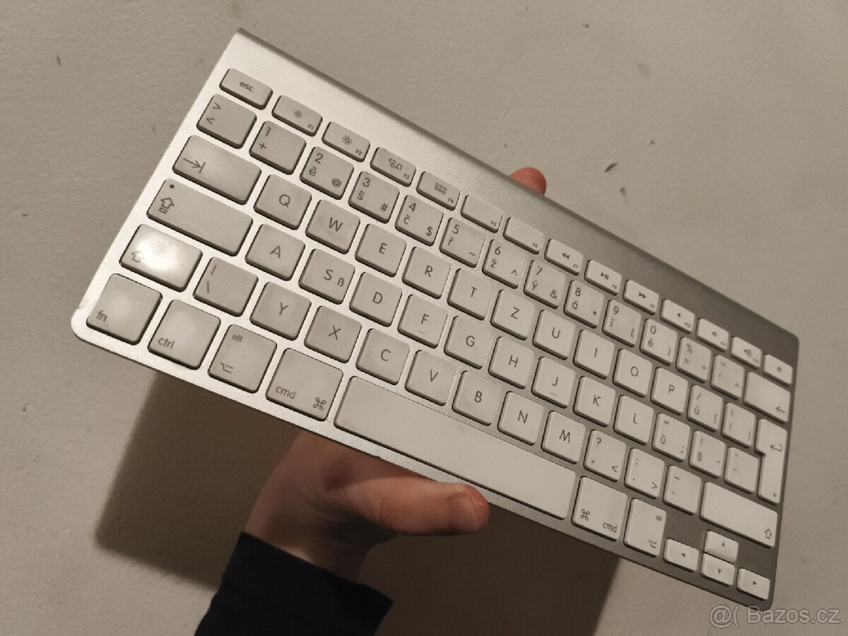 Apple Wireless Keyboard - A1314