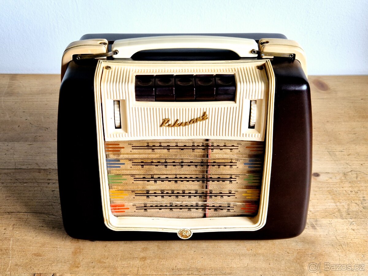 Rádio Tesly Rekreant, typ 3103AB